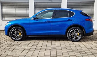 Stelvio Q4, pohon 4x4, panorama, 206 kW, krásný stav - 7