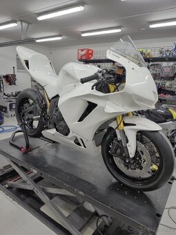 HONDA CBR 600 RR 2024 PC69 - 7