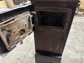 Kamna Petry včetně kouřovodu - 7