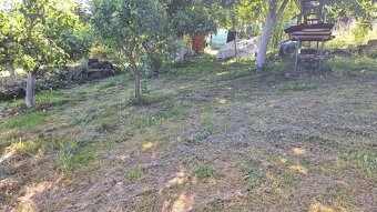 Prodám zahradní pozemek 869m2 - 7