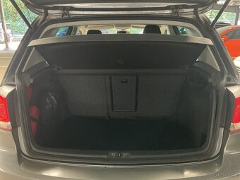 Volkswagen Golf 6 VI 1.4 Mpi 59 KW r.9/2011 145tkm TOP STAV - 7