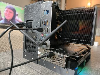 Herní PC + Monitor - 7