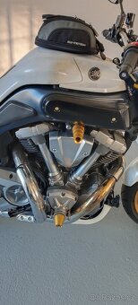 YAMAHA MT-01 - 7