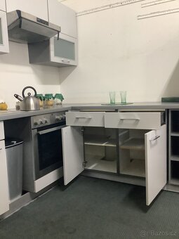 Moderní šedá kuchyně LUNARA - 7