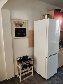 Ubytování kousek od jezera v nově zrekonstruovaném pokoji - 7