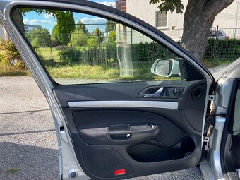 Škoda Octavia 1.9 TDi Senzory,Tažné,8xDisky - 7