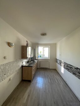 Prodám byt 2+1 - 60m2 Nový Bydžov, zahrada, garáž - 7
