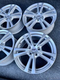 5x114,3 R17 original alu disky Hyundai - 7