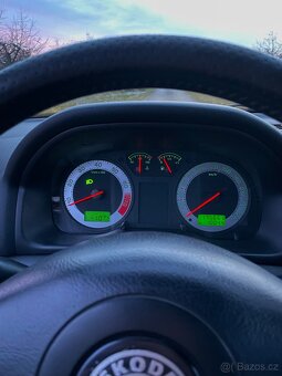 Škoda Octavia 1.8t RS 175tis - 7