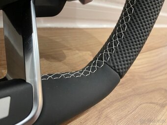 AUDI R8 VOLANT SPORTOVY - START/STOP - DRIVE SELECT - 7