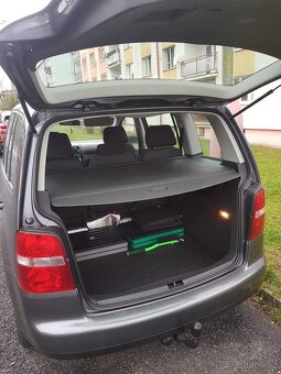 Prodám Volkswagen Touran 1.9 TDI, rok 2005, 5 míst - 7
