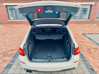BMW 530d M-paket xDrive facelift Harman/Kardon HUD ČR 2016 - 7
