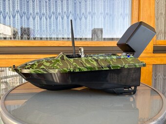 Loďka na ryby s integrovanou baterií MASKÁČOVÁ - 7