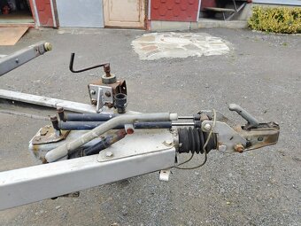 Podvozek, vlek, šasí, přívěs, vozík - 7