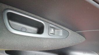 Peugeot 308 1,6 hdi - 7