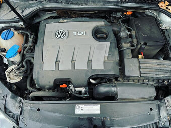 Vůz na náhradní díly VW Golf 6 kombi 2013 CAYC LHW LA7W - 7