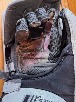 SET LAPAČKA A VYRÁŽEČKA WARRIOR G3 JUNIOR - 7