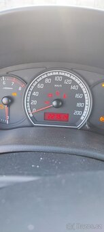 Suzuki Swift 1.3 - 7