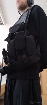 Mil-Tec Vesta + Sumky a Holster - 7