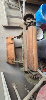 Prodám staorožitný mandl z chalupy - 7