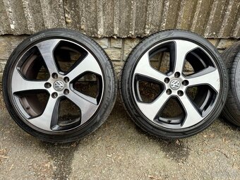 Originální Alu kola Volkswagen GTI 5x112 r18 letní pneu 5mm - 7