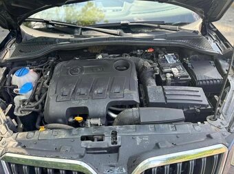 Škoda Yeti 2.0 TDi 4x4, koupeno nové v ČR, první majitel - 7