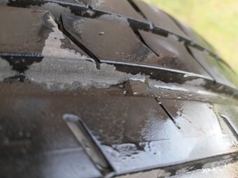 Alu disky na VW originál 5x112,7J x 16H2 + pneu téměř nejeté - 7