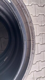 Prodám 2 x letní pneu Bridgestone 255/30/20 - 7