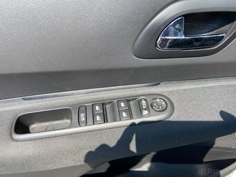 Peugeot 5008 1.6 HDi 1.Majitel, Serviska, TZ - 7