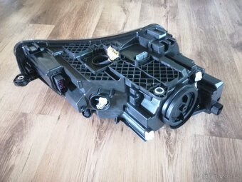 Škoda Superb III levý xenon 3V1941017B - 7