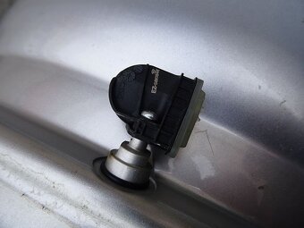 Alu disky na Hyundai, 17", rozteč 5x114.3, ET 51 ,šíře 7J - 7