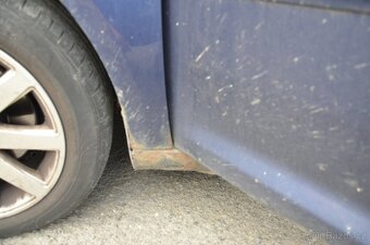 Volkswagen Touran 1.9 TDi 77kw REZERVACE DO 4.7. - 7