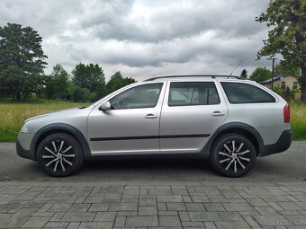 Škoda Octavia 2 Scout 2.0 tdi - 7