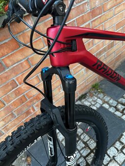 Radon skeen trail, CF 9.0, 20” - SLEVA - 7