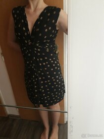 Dámské letní šaty s puntíky a hlubokym vystrihem vel. 38 - 7