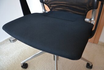 Kancelářská židle Vitra Alberto Meda Chair PC 43 000,- - 7