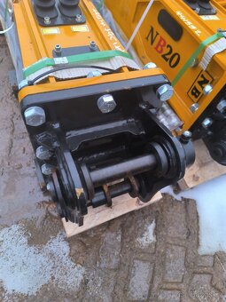 Hydraulické kladivo pro 1,5-2,5t - 7