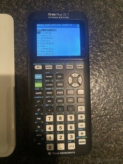 Prodám grafickou kalkulačku TI-84 Plus CE-T Python Edition - 7