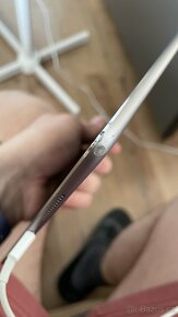 iPad Pro 9,7” 128gb v šedé barvě - 7