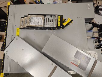 Diskove pole HP 3PAR 8400 - 7