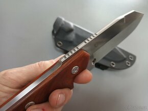 Prodám lovecký outdoorový nůž včetně pouzdra - 7