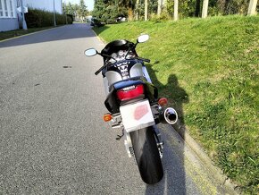Yamaha YZF 1000 R Thunderace - 7