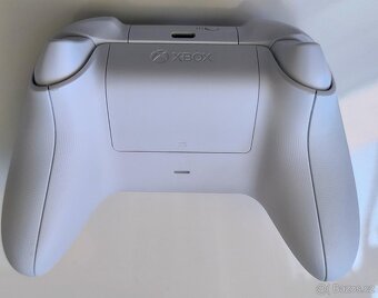 Herní konzole Microsoft Xbox Series S - 7
