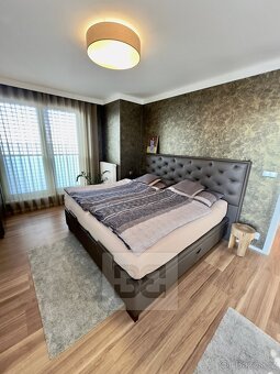 Pronájem luxusního bytu 4+kk, 138 m2 + dvě terasy, garáž a p - 7