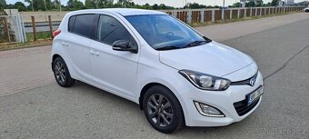Hyundai i20 1.2 Family Space koupeno v ČR 1 majitel Cebia - 7