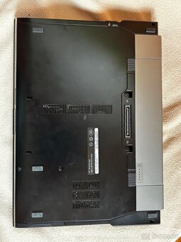 Dell Latitude E6400 - 7