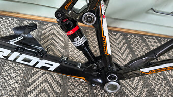 Karbonový rám Merida One Twenty vel. 21" na 26" kola - 7