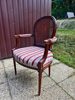 Krásné Starožitné křeslo s výpletem - 7