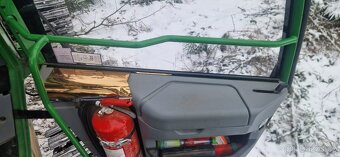 Vyvážecí souprava JOHN DEERE 1110G radlice - 7