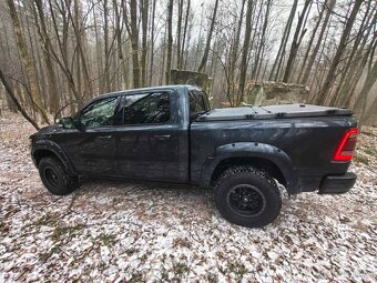 Predám hardtop na Dodge Ram 1500 4 a 5 generacie - 7